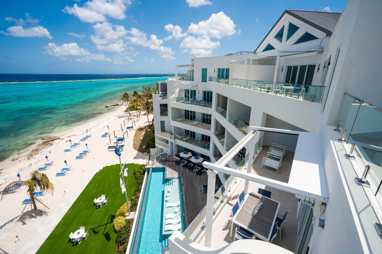 Rum Point Club Residences Driftwood Village Exterior photo