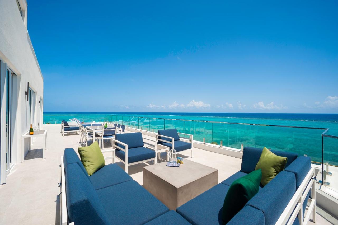 Rum Point Club Residences Driftwood Village Exterior photo