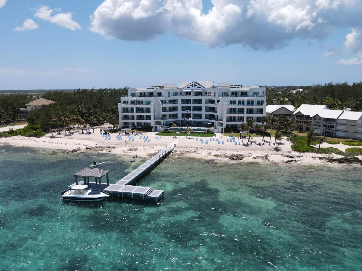 Rum Point Club Residences Driftwood Village Exterior photo